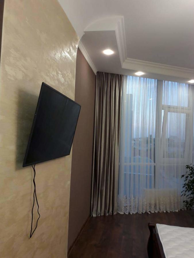 Apartment On Velyka Arnauts'Ka Str Odessa Exterior photo