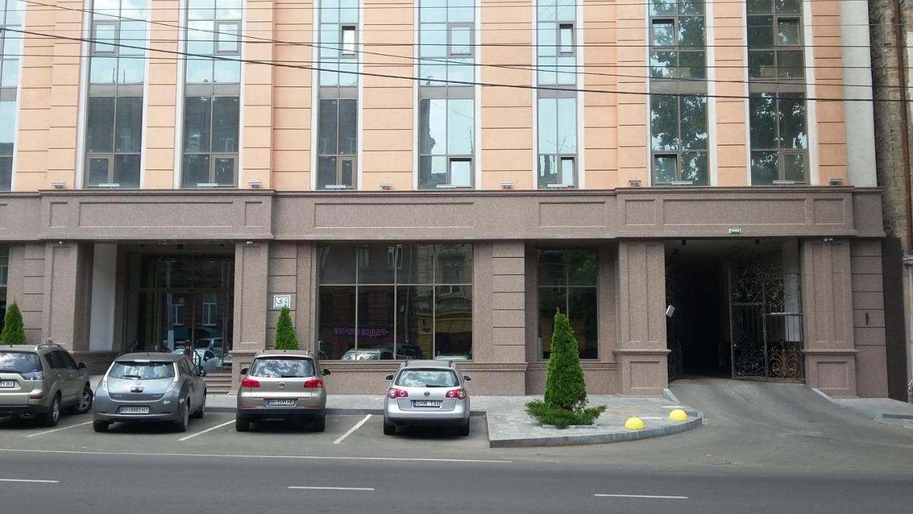 Apartment On Velyka Arnauts'Ka Str Odessa Exterior photo